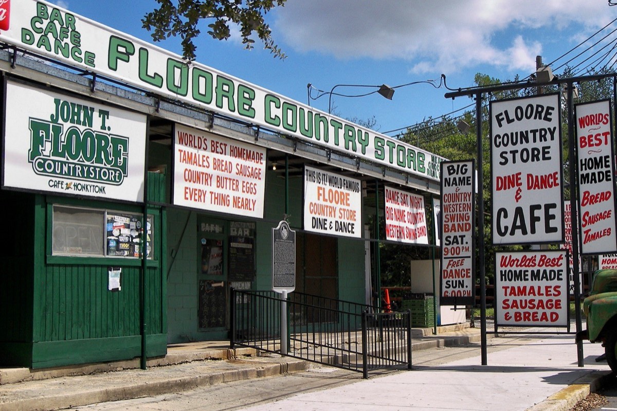 Helotes, Texas — service area for WoodArt Cabinets San Antonio cabinet & countertop showroom