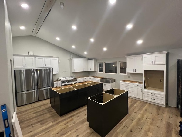 White shaker kitchen Stone Oak